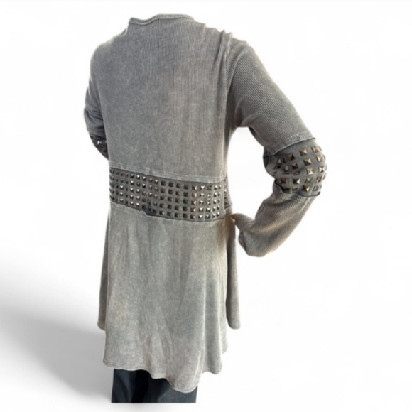 Vocal Gray Studded Women's Sweater Size Medium - Picture 4 of 6